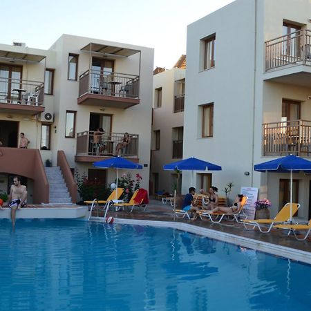 Alexandros M Lejlighedshotel Maleme Eksteriør billede