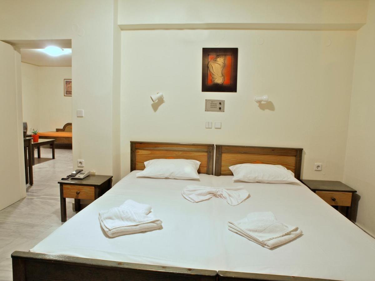 Alexandros M Lejlighedshotel Maleme Eksteriør billede